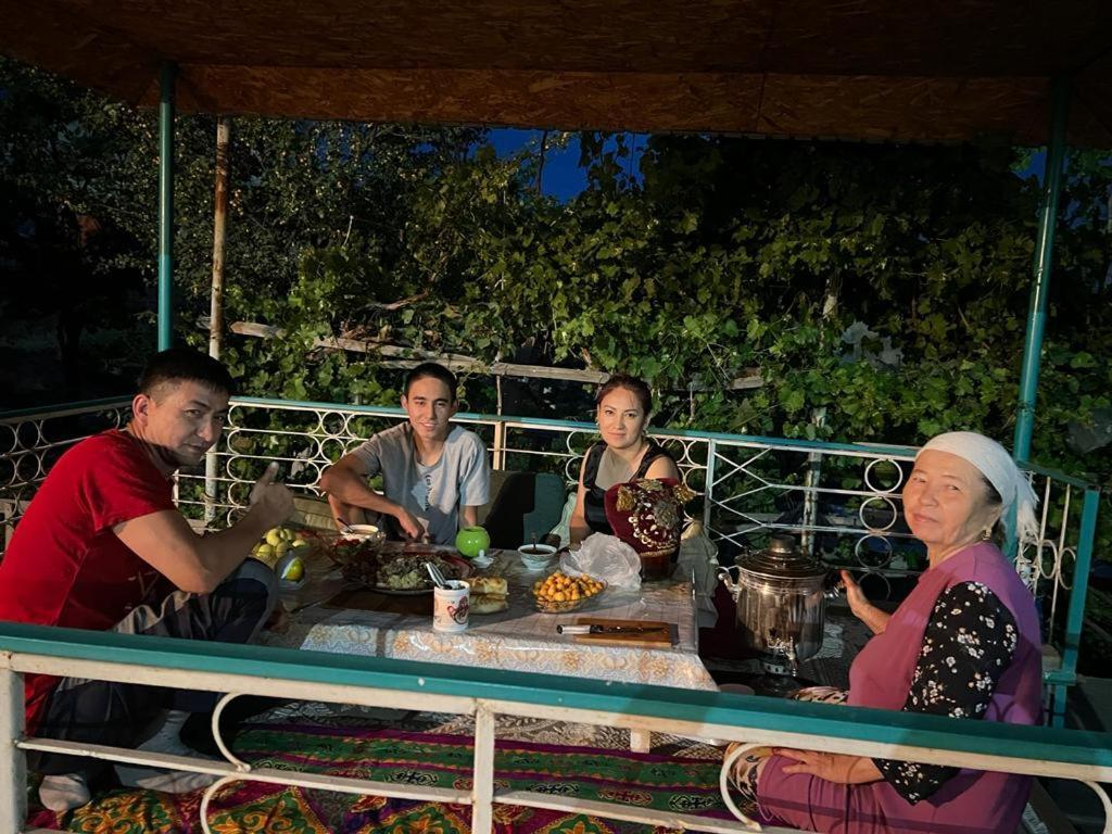 Guest House В Гостях У Лаззат Türkistan エクステリア 写真